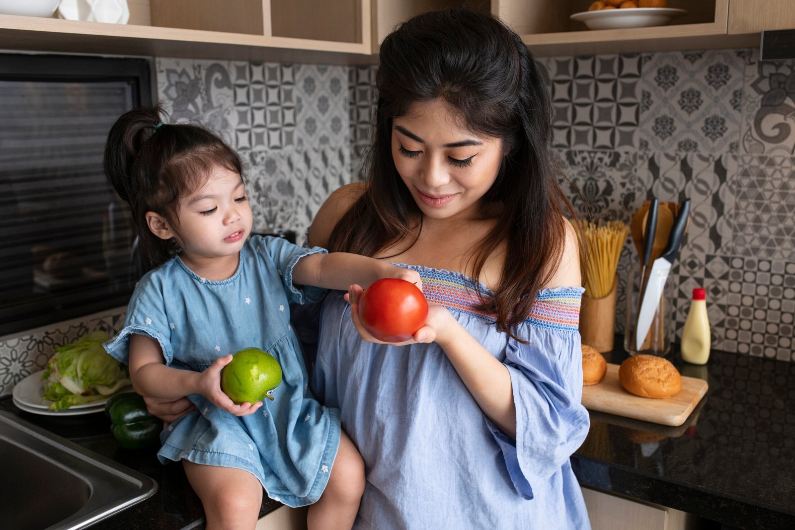 Read more about the article Caring Japa Maid for Mother and Baby in Ahmedabad